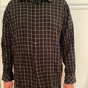 Men’s casual button down shirt
